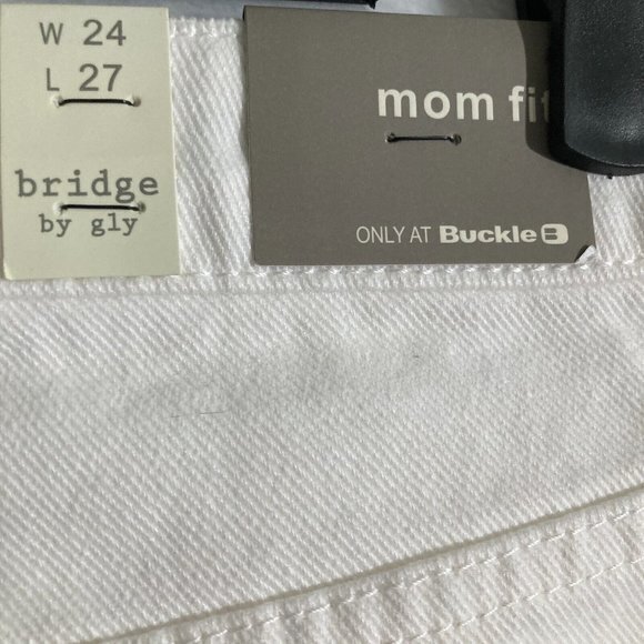 NWT Buckle Bridge by Gly Womens Jeans 24x27 Mom Fit White Denim Distressed Pants - Picture 13 of 13